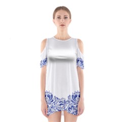 Porcelain Women s Cutout Shoulder Dress