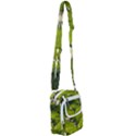 Apartment Curve Path Step Shoulder Strap Belt Bag View1