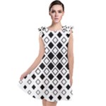 Square Diagonal Pattern Monochrome Tie Up Tunic Dress